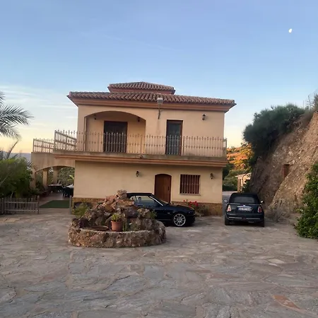 Refugio El Albarico Bed & Breakfast *